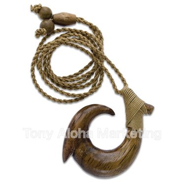 Fish Hook Round Necklace